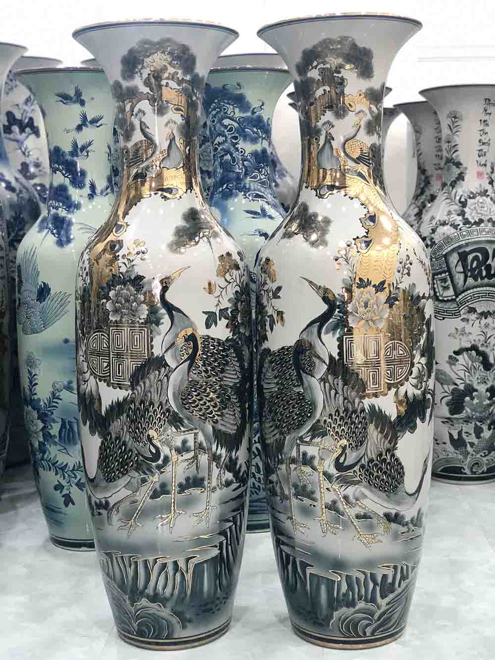 Lọ lộc bình Bát Tràng Ngũ Phúc vẽ vàng công nghệ nano 1m4 1